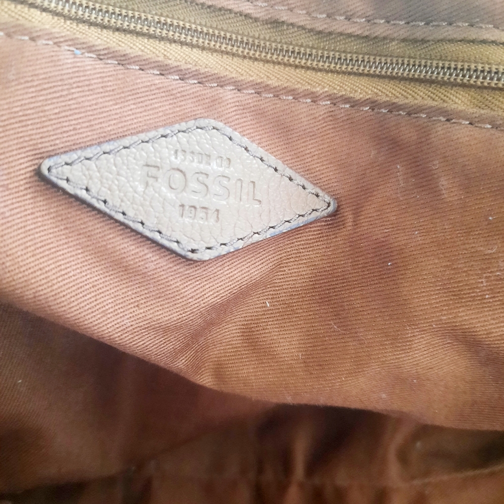 Fossil Fiona Leather Satchel - Picture 12 of 14